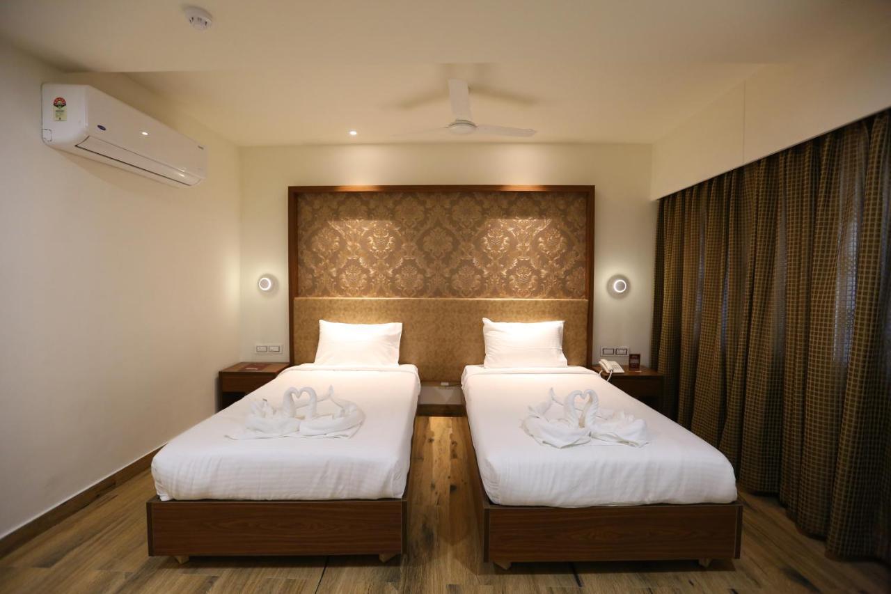 Hotel Shubham Palace Hyderabad Exterior photo